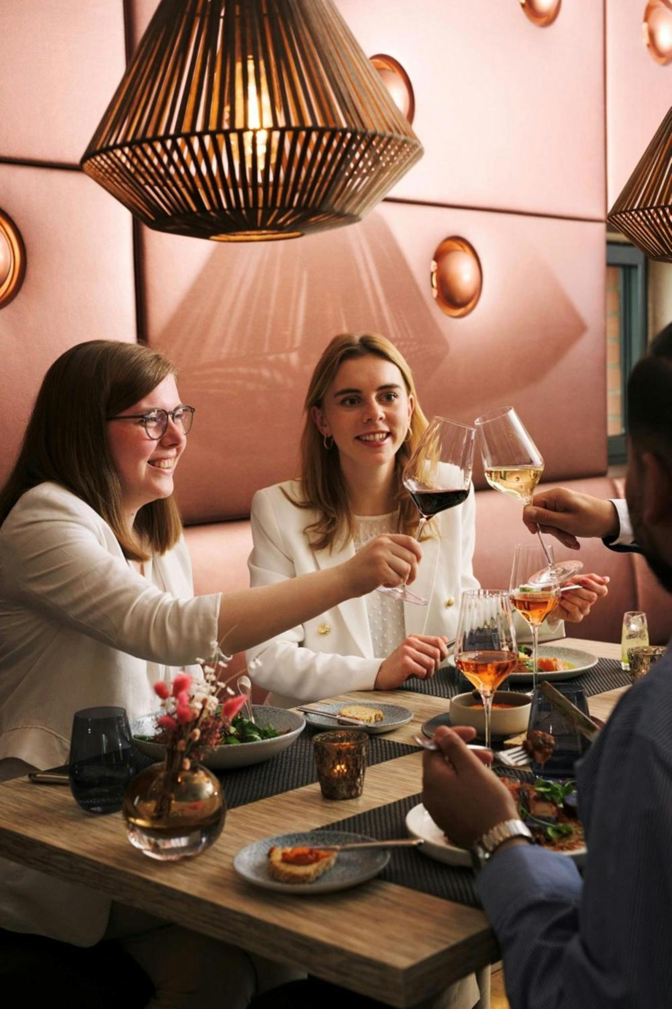 The Westin Hamburg Elbphilharmonie Hotel Luaran gambar The restaurant in 2019